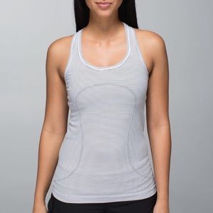 Lululemon Swift tech tank